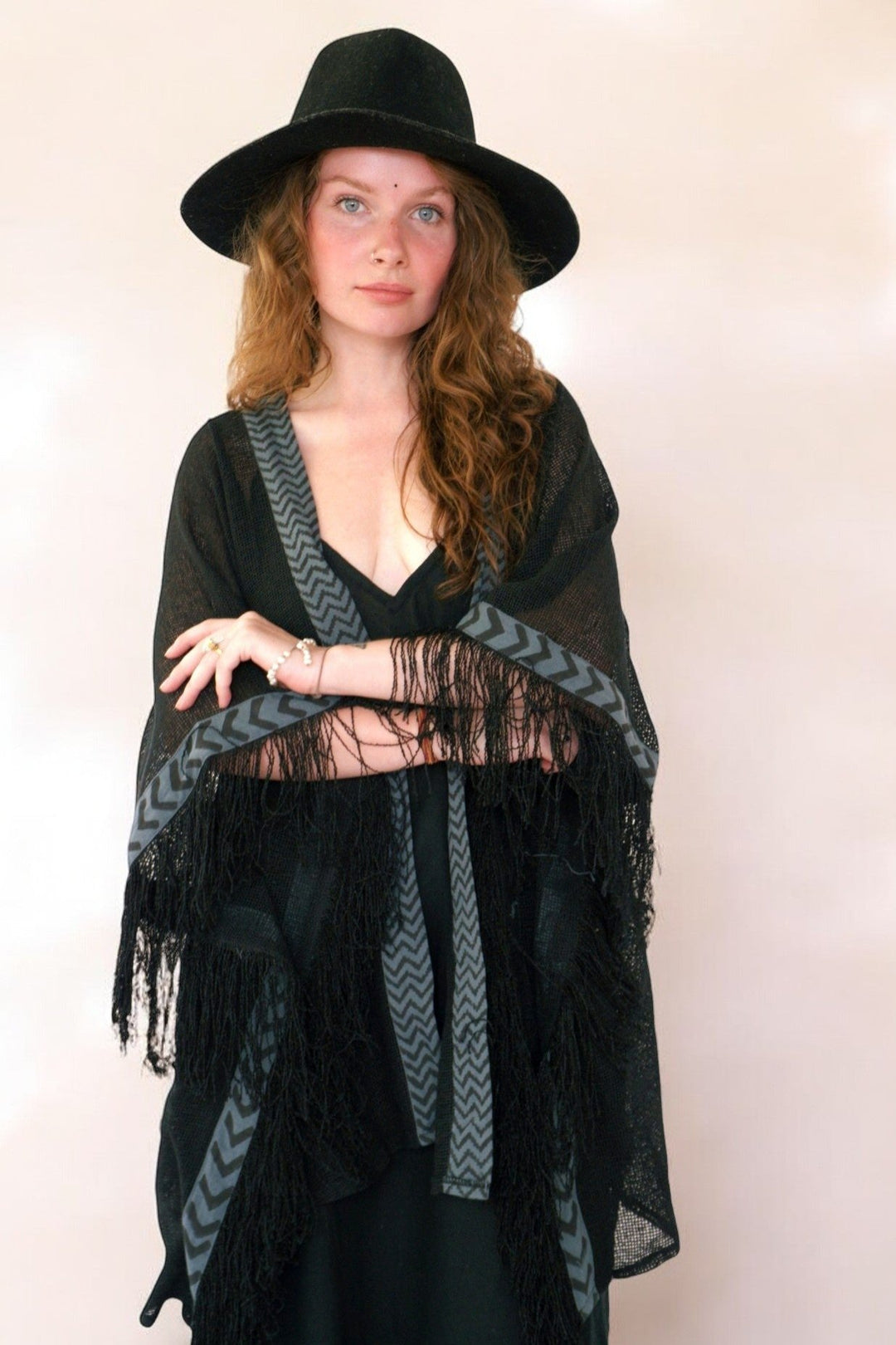 Organic Mesh Cotton Fringe Poncho (Black)