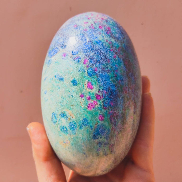 large-ruby-fuchsite-and-kyanite-crystal-egg.jpg