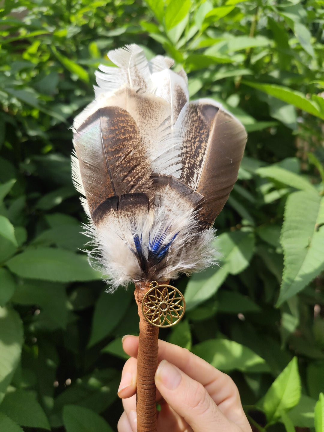 Handmade Feather Smudge Fan with Quartz Crystal Cluster & Sacred Charm | Leather Wrapped Ritual Tool | Energy Cleansing Fan