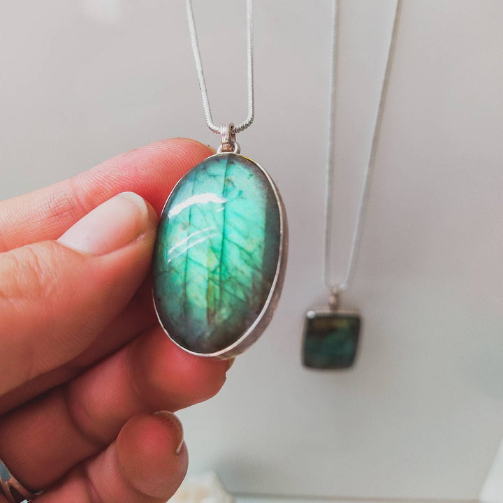 labradorite-pendant-necklaces.jpg