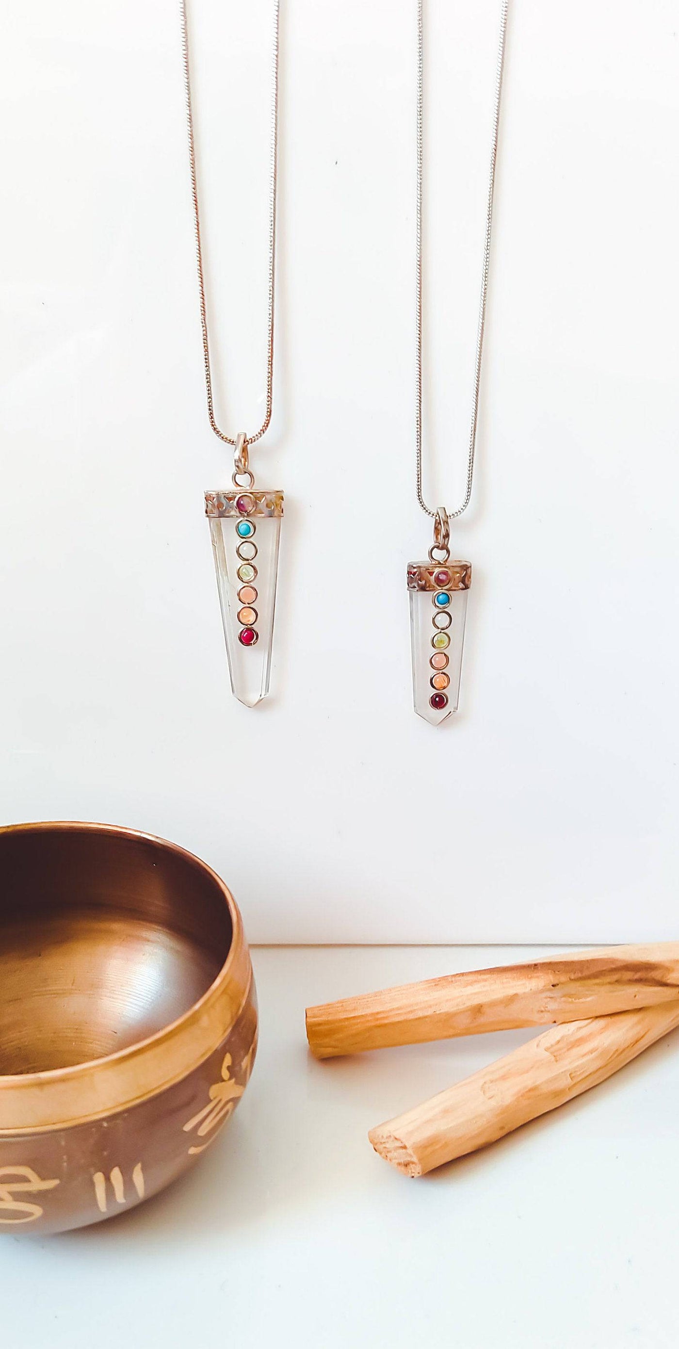 quartz-crystal-7-stone-chakra-pendant-necklace.jpg
