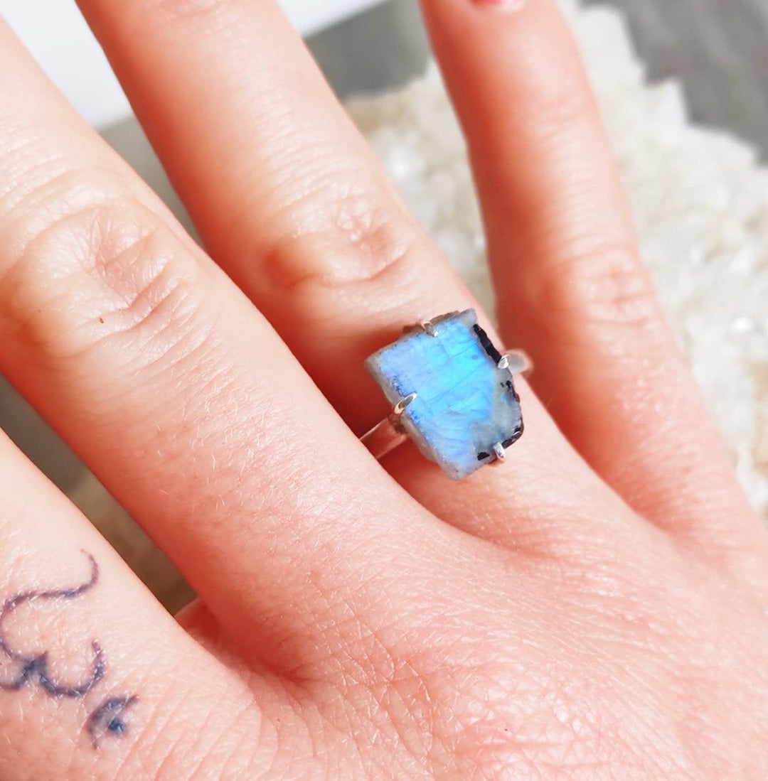 raw-rainbow-moonstone-birthstone-ring