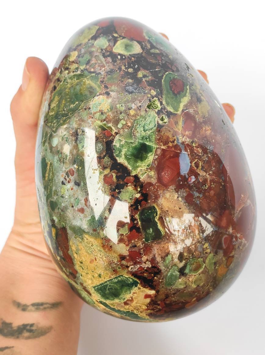 High Quality Rare Dragon Blood Jasper Crystal Egg | Bloodstone Egg | Bastite Stone | Dragon Stone | Blood Jasper | 2362 Grams - ShantiShopIndia