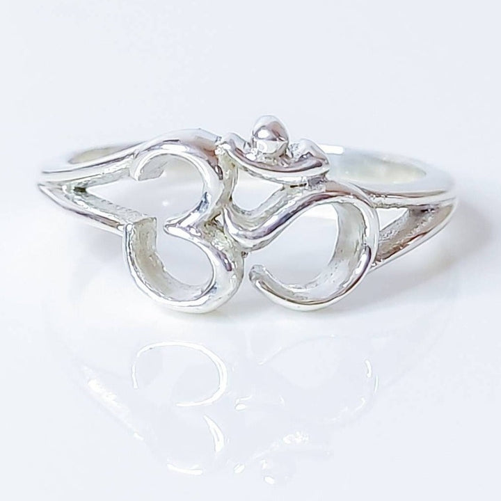 925-sterling-silver-aum-om-ohm-sanskrit-ring.jpg