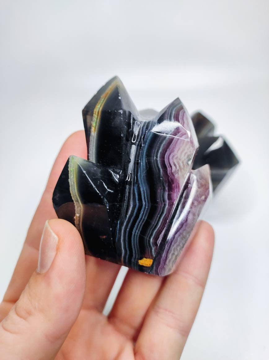 banded-black-onyx-with-amethyst-specimen.jpg